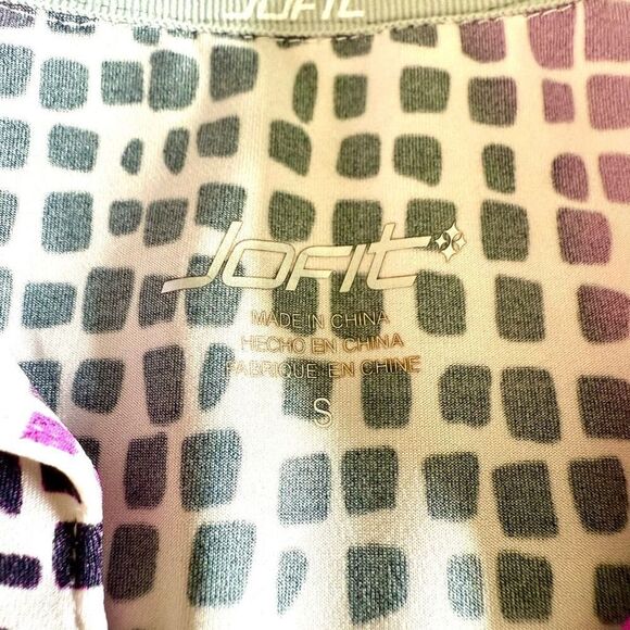 NWOT JoFit Women's Scallop Hem V-Neck Active Athletic Collared Polo - Picture 2 of 10